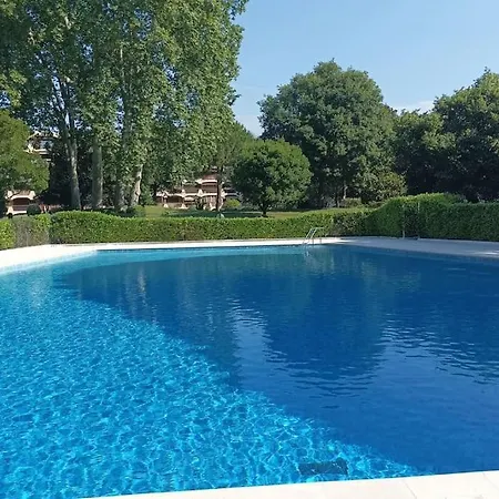 Daire Pretty 28m2, Swimming Pool, West Terrace *
